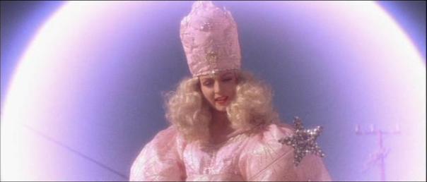 Sheryl Lee as Glinda the Good Witch