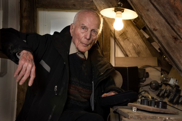 turned-towards-the-sun-XXXX-002