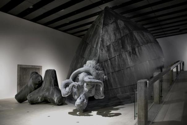 Lindsay Seers, Nowherelessnow4 (installation), 2014